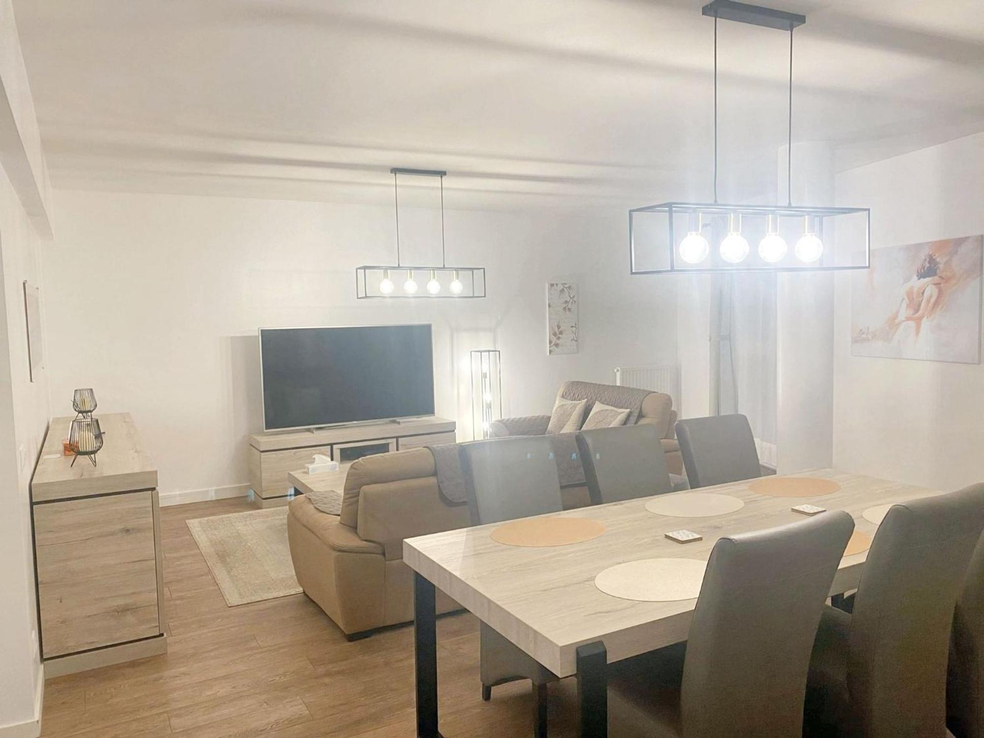 Modern Apartment In Cureghem Anderlecht 134 M² + Terrace บรัสเซลส์ ภายนอก รูปภาพ